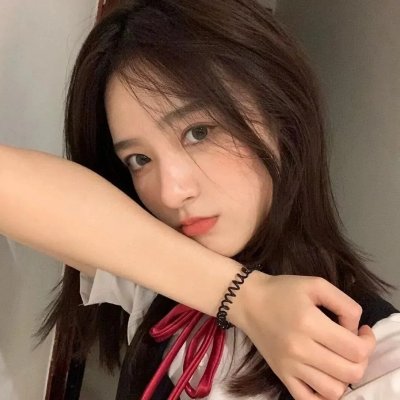 少女嬉春